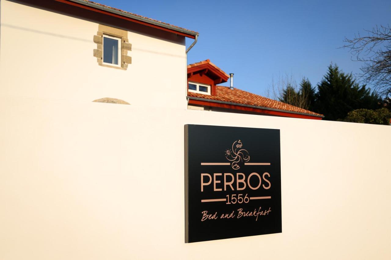 Bed & Breakfast Perbos 1556 La Bastide-Clairence Kültér fotó