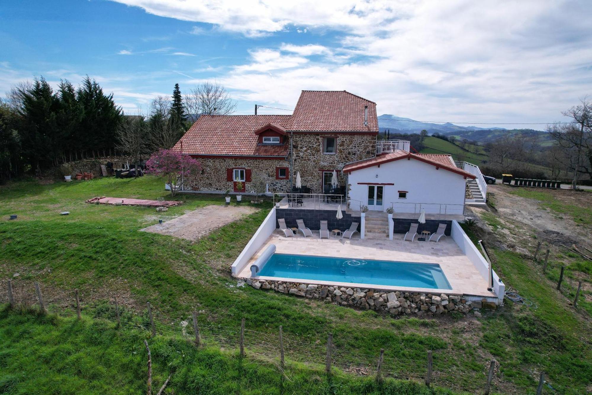 Bed & Breakfast Perbos 1556 La Bastide-Clairence Kültér fotó
