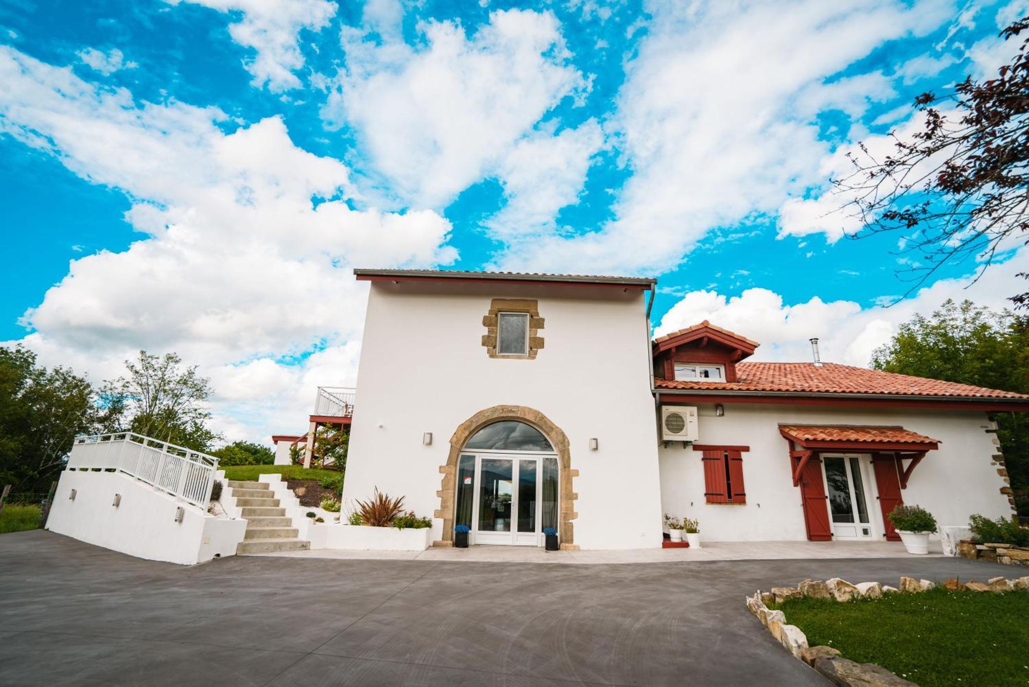 Bed & Breakfast Perbos 1556 La Bastide-Clairence Kültér fotó
